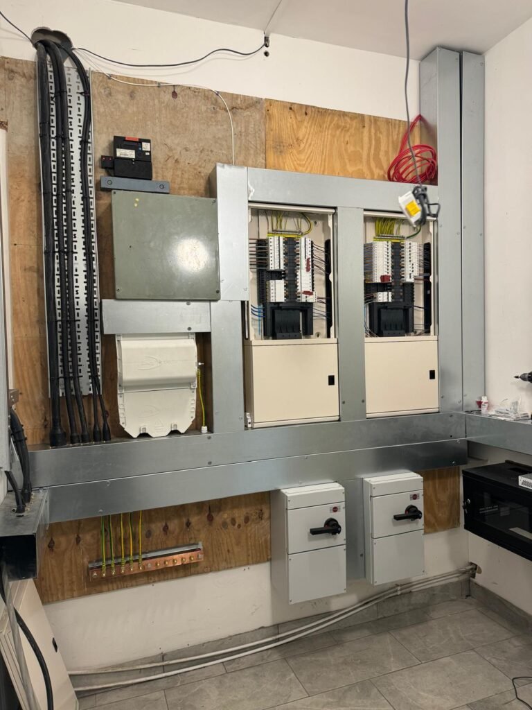 43e5f243-a5e0-4966-9dfb-010abf0dd09b